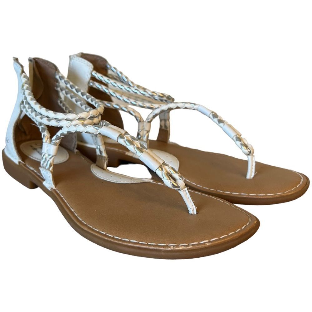 B.o.c Sedge White & Pewter
Womens braided gladiator sandals white size 9 GUC